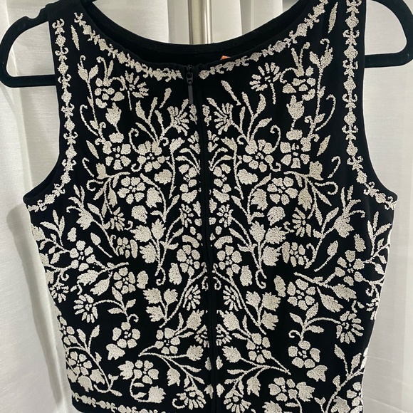 Vintage Proportion Petite Conrad C Embroidered Top - Picture 3 of 5